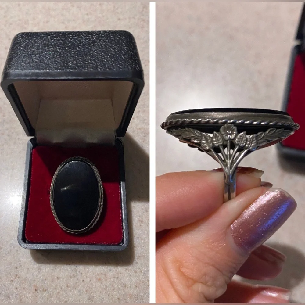 Vintage Antique Estate Oval Black Onyx Ring - Size 6.5 - Picture 1 of 10